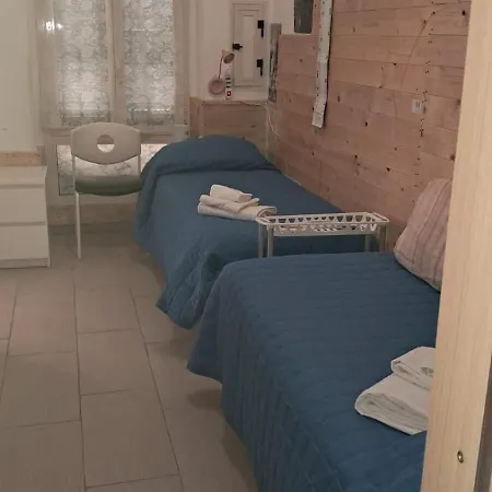 Dimoramadonnella Bari