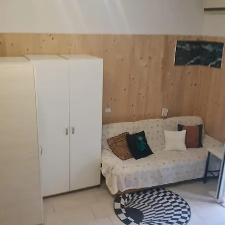 Dimoramadonnella Bari